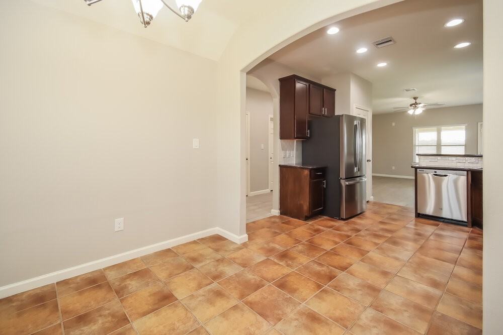 9010 Saint Laurent Ln - Photo 5 of 16