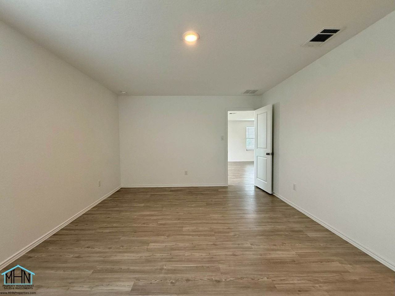 5506 Basil Chase - Photo 3 of 15