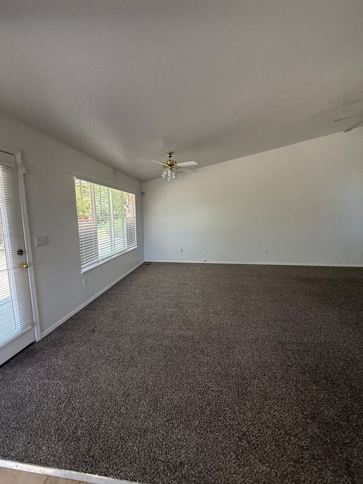 2505 Nimbus Ct - Photo 7 of 26