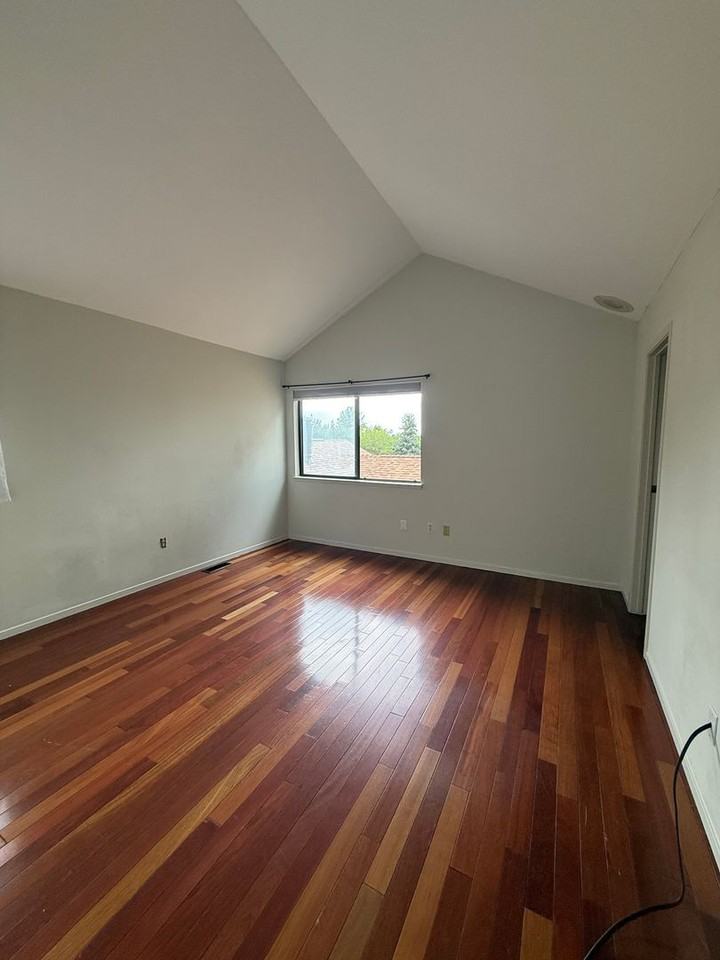 1230 Searchlite Ct - Photo 5 of 15
