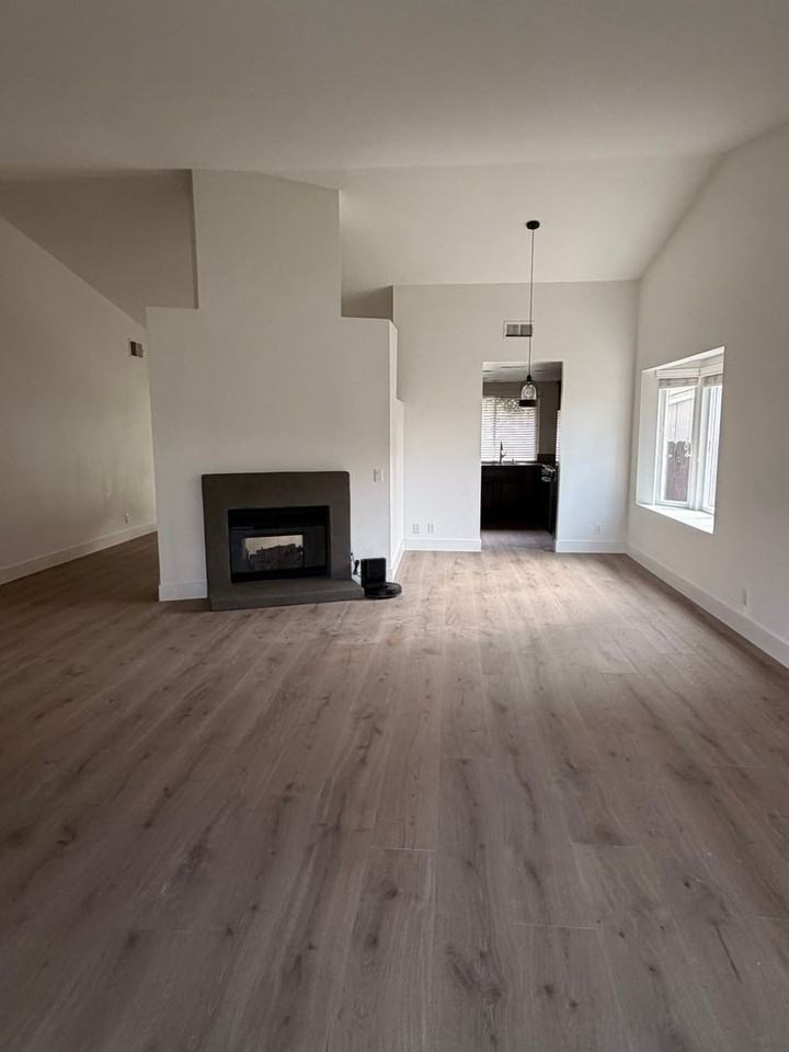 169 Ely St - Photo 5 of 16