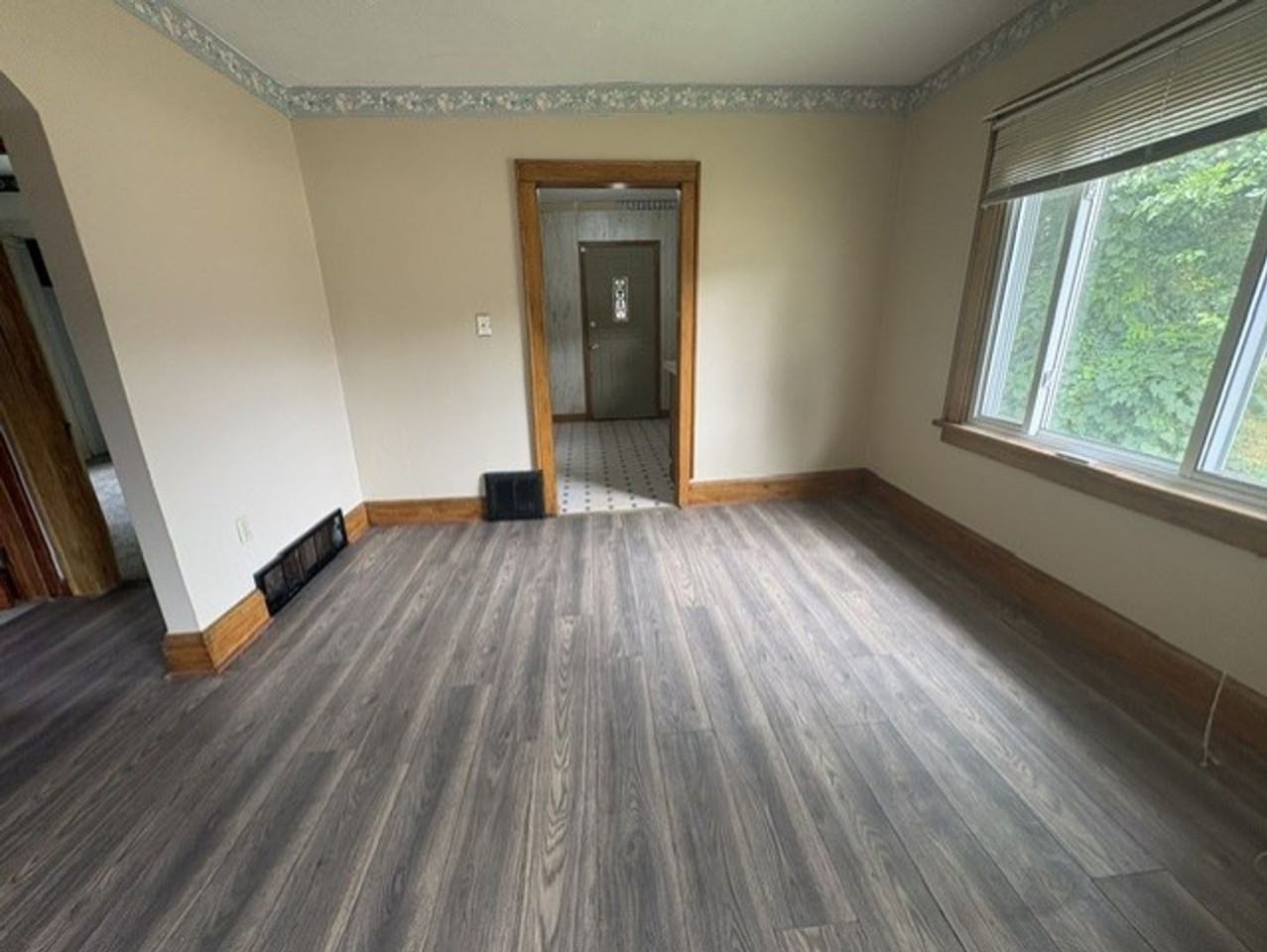 1169 Weiser Ave - Photo 5 of 11