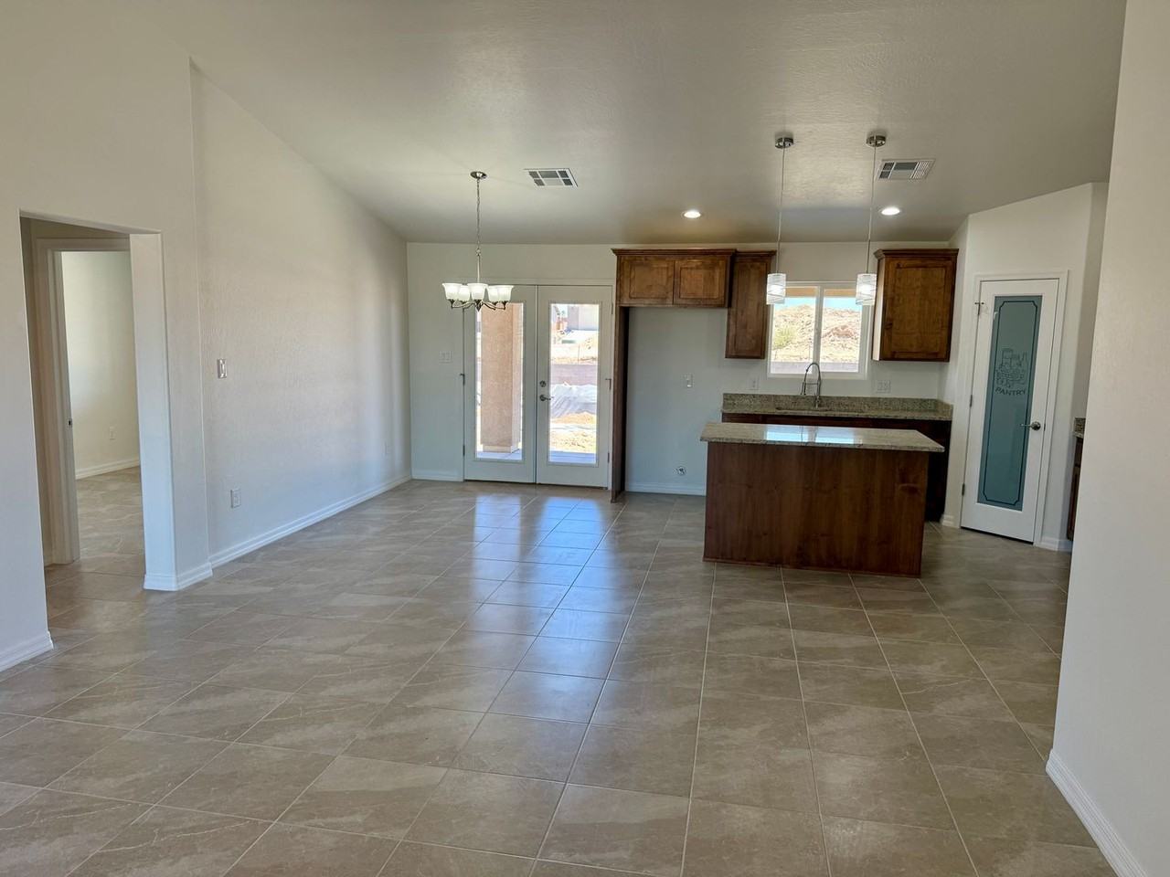 10857 Silver Spur Dr - Photo 4 of 27