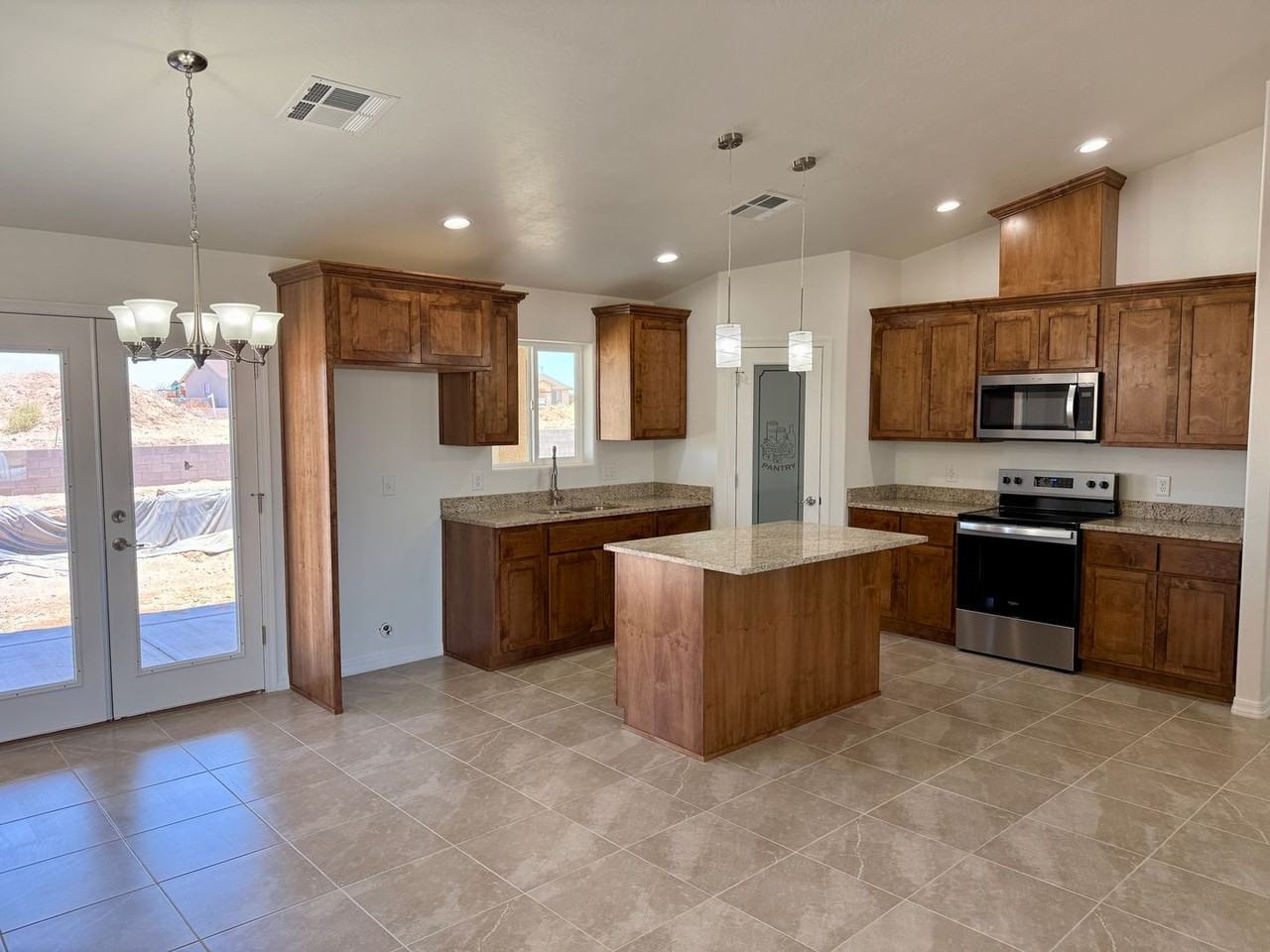 10857 Silver Spur Dr - Photo 6 of 27