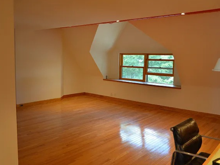 919 Pleasant St #2F - Photo 6 of 9