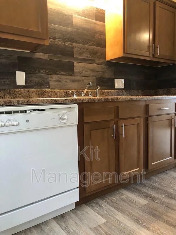 3750 Sherbrooke Rd - Photo 3 of 11