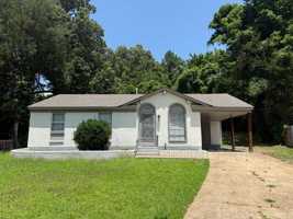 featured image of 4200 Clydesdale Dr