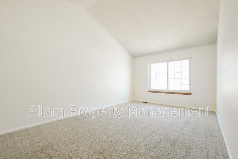 10041 E Mexico Ave - Photo 7 of 19