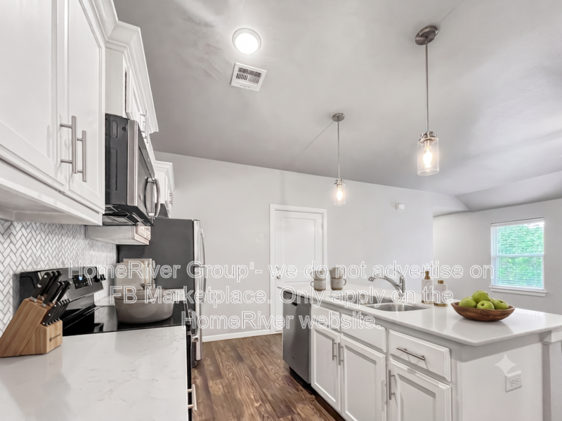 11506 Keystone Cir - Photo 5 of 15