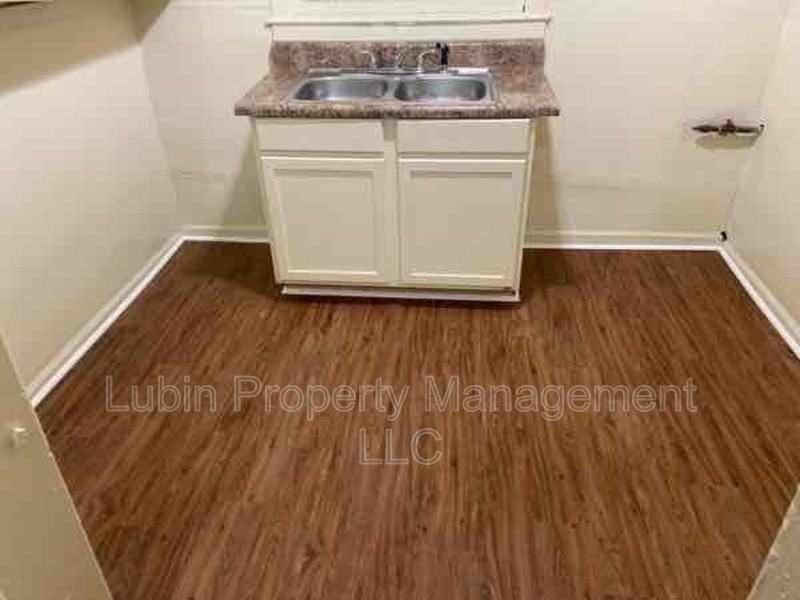 1866 Valley Blvd - Photo 5 of 6