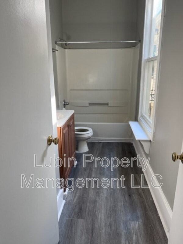 330 Lema Pl - Photo 3 of 7