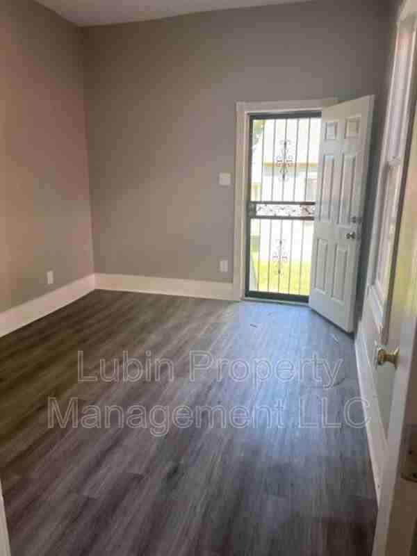 330 Lema Pl - Photo 5 of 7