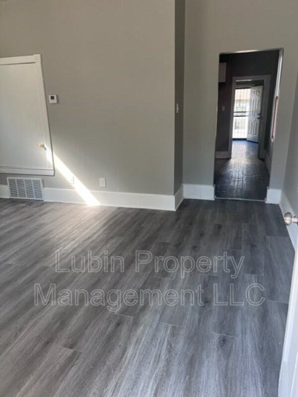 330 Lema Pl - Photo 6 of 7