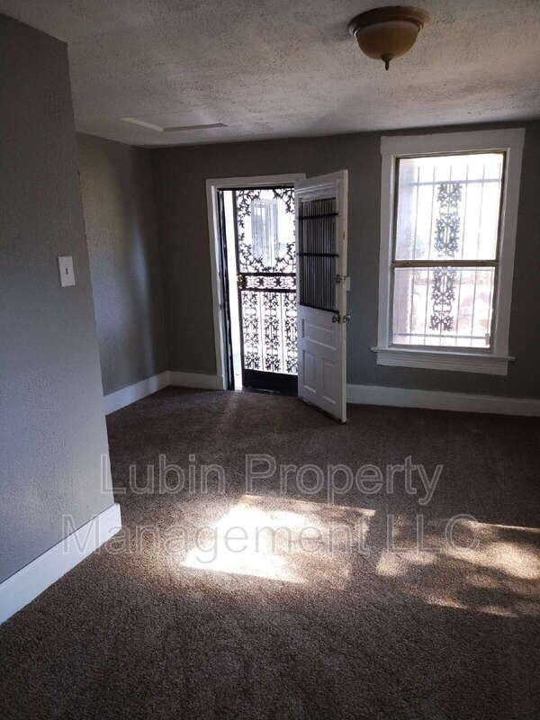 1207 Cannon St - Photo 2 of 7