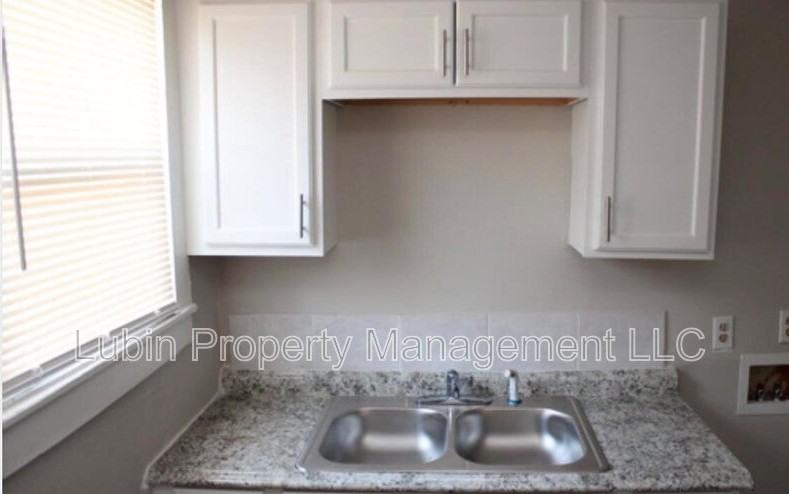 1575 Cella St - Photo 4 of 5