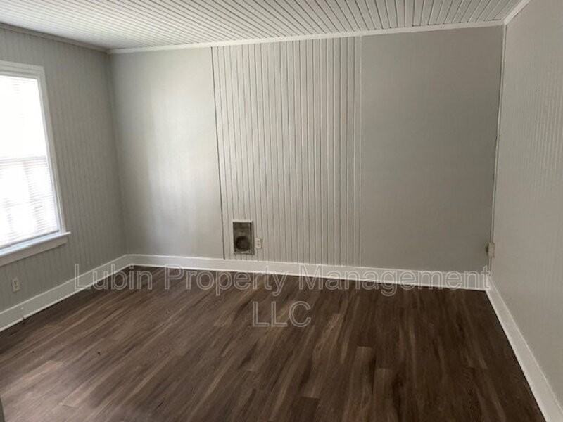 3448 Carrington Rd - Photo 4 of 7