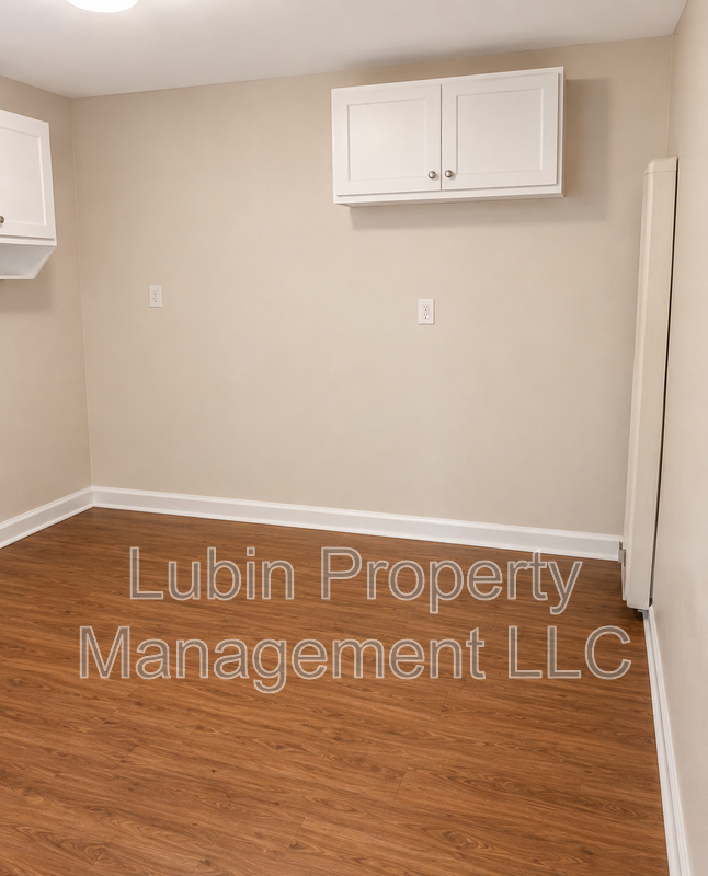 2468 Yale Ave - Photo 3 of 6