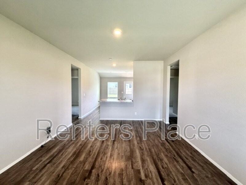 23246 E 113th St S - Photo 2 of 17