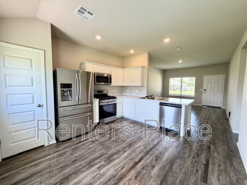 23246 E 113th St S - Photo 4 of 17