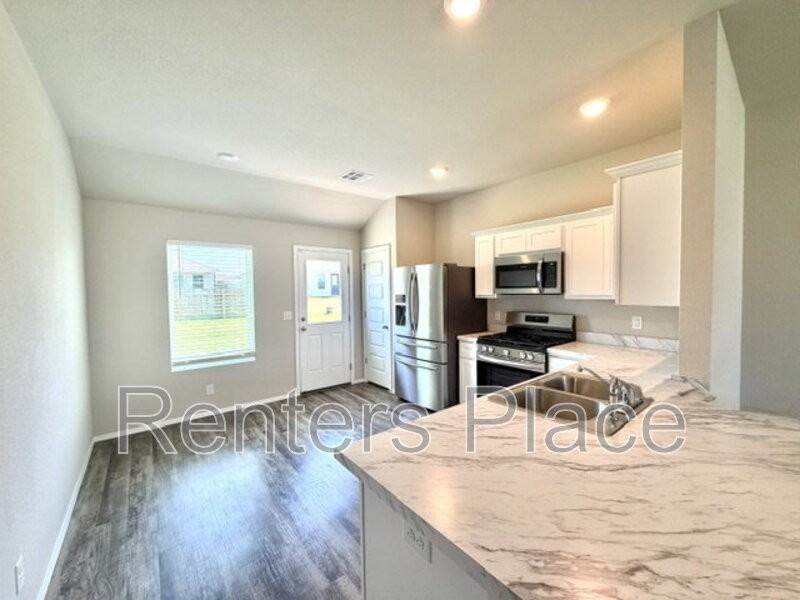 23246 E 113th St S - Photo 5 of 17