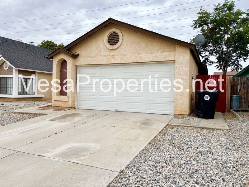 13667 Gemini St - Photo 3 of 25