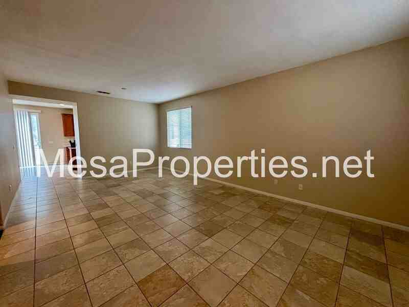 16677 Desert Lily St - Photo 3 of 29
