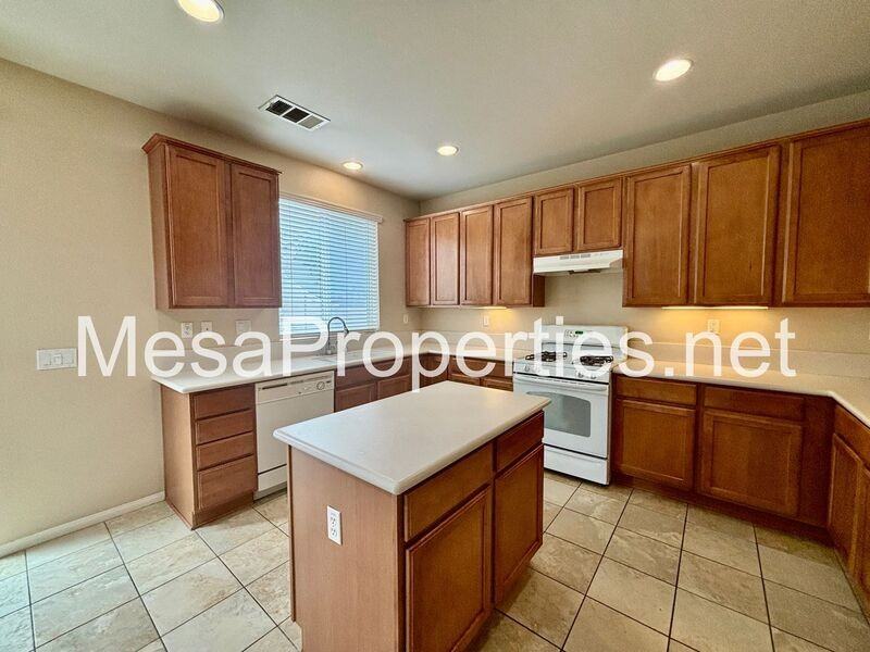 16677 Desert Lily St - Photo 5 of 29