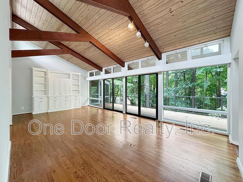 609 Indian Springs Ct - Photo 7 of 39