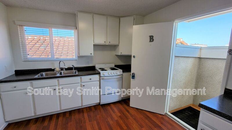 48 6th Ct #B - Photo 5 of 19