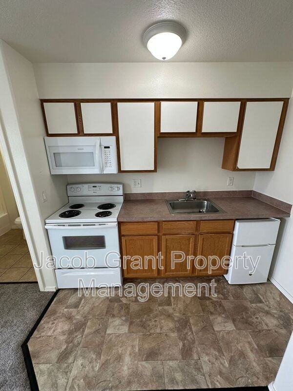 1378 Curlew Dr #237 - Photo 3 of 7