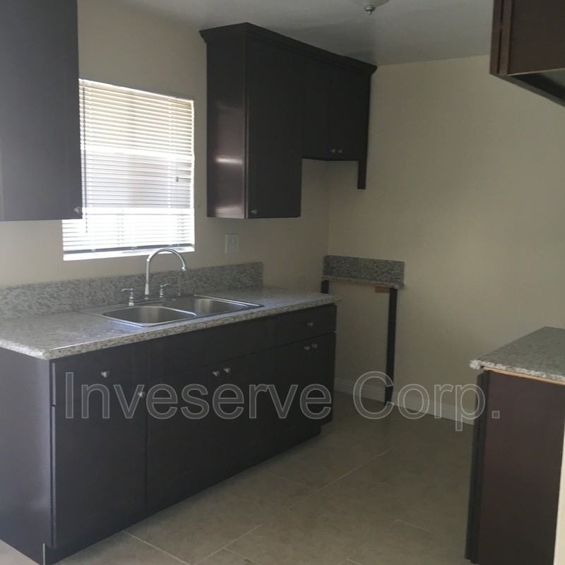 908 Edith Ave - Photo 4 of 9