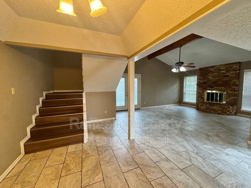 3616 Skyline Blvd #3616 - Photo 6 of 13