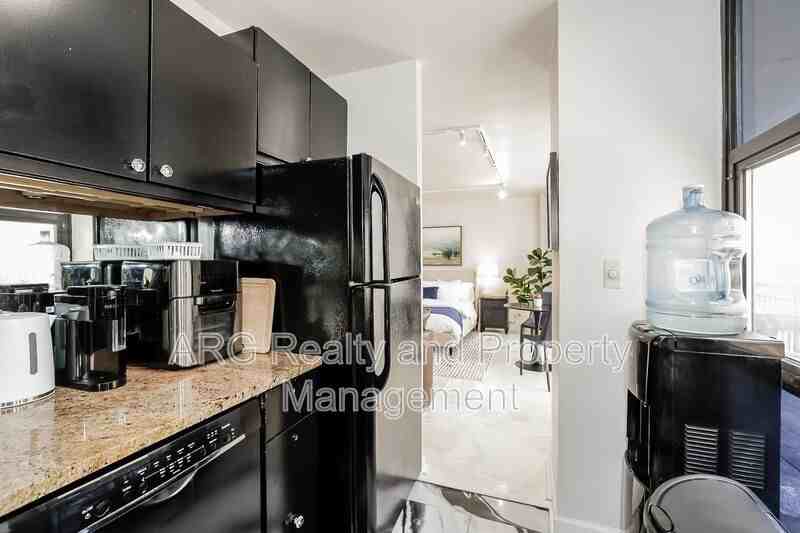 620 Peachtree St Ne #901 - Photo 2 of 15