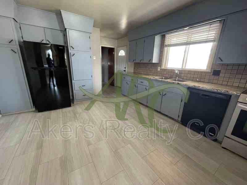25759 E Us Highway - Photo 4 of 27
