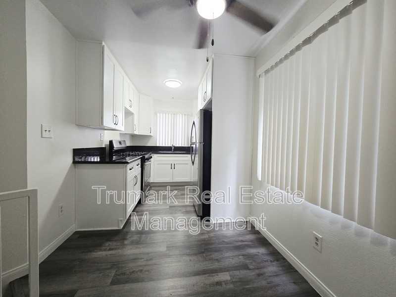 14605 Burbank Blvd #103 - Photo 3 of 13