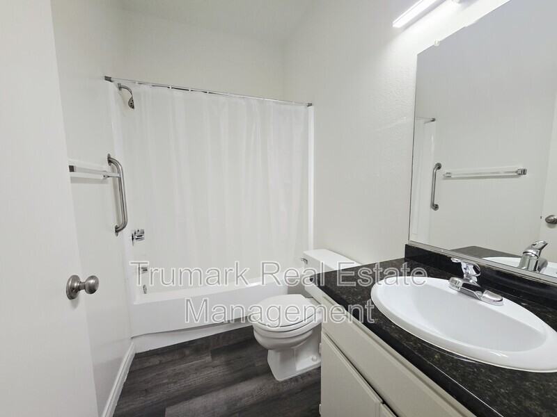 14605 Burbank Blvd #103 - Photo 7 of 13