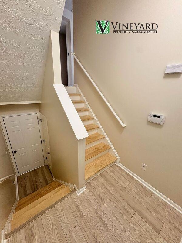 231 Village Square Dr - Photo 5 of 31