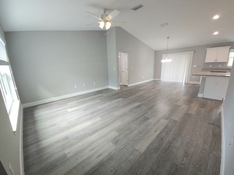 7 Spruce Loop Way - Photo 2 of 16
