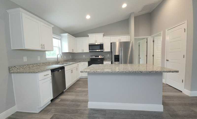 7 Spruce Loop Way - Photo 3 of 16