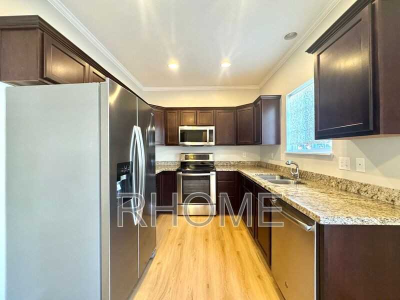 13567 S Florenza Way - Photo 3 of 28