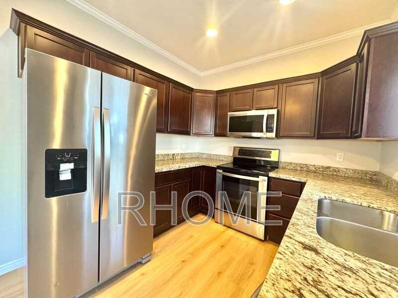 13567 S Florenza Way - Photo 4 of 28