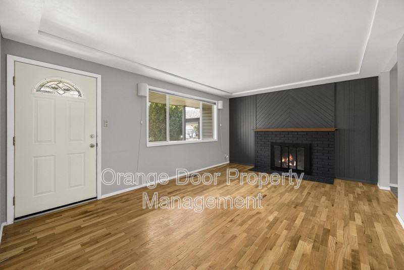 1611 Wheeler St S #1 - Photo 3 of 41