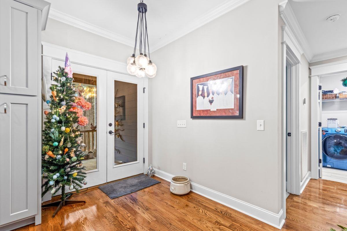 3475 Crockett Pointe - Photo 4 of 50