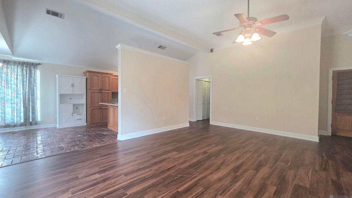 17656 Chasefield Ave - Photo 7 of 26