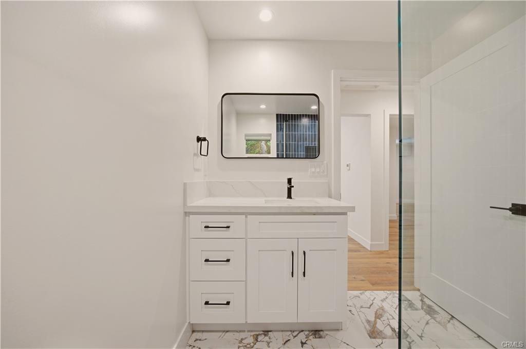 17024 Parthenia St - Photo 6 of 14