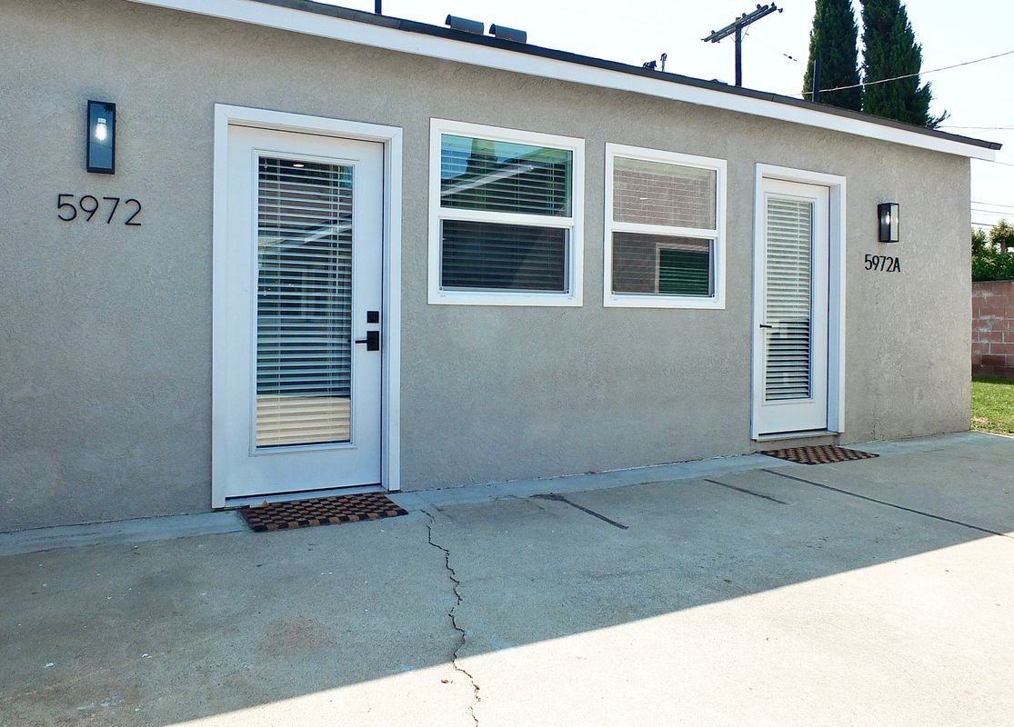 5972 Coke Ave - Photo 2 of 11