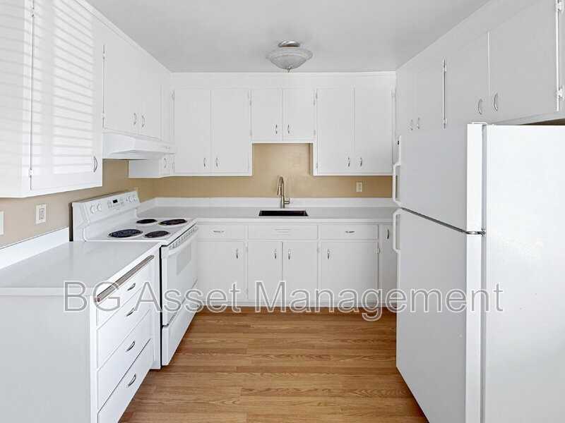 121 Eddy St - Photo 4 of 19