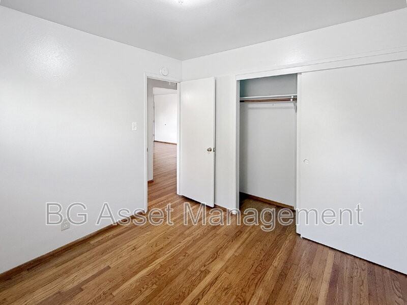 121 Eddy St - Photo 7 of 19
