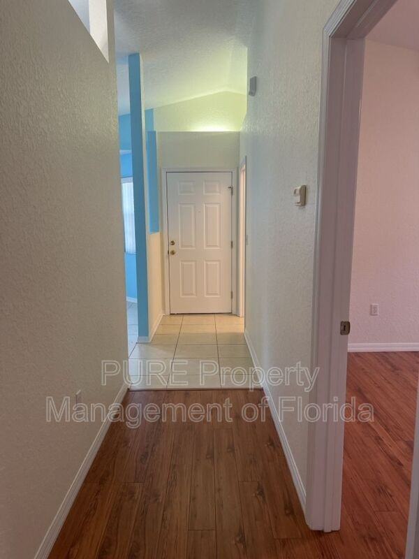 3936 Ne 21st Ln - Photo 3 of 33