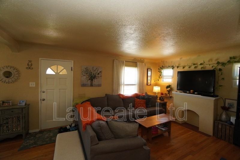 161 E Eastman Ave - Photo 4 of 14